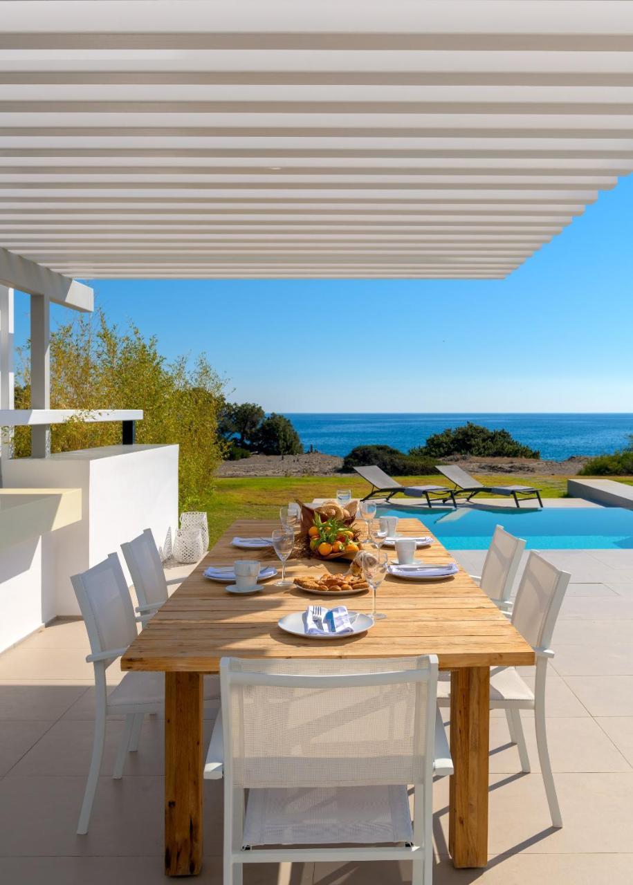 Albatross Beach Front Villas 根纳迪 外观 照片