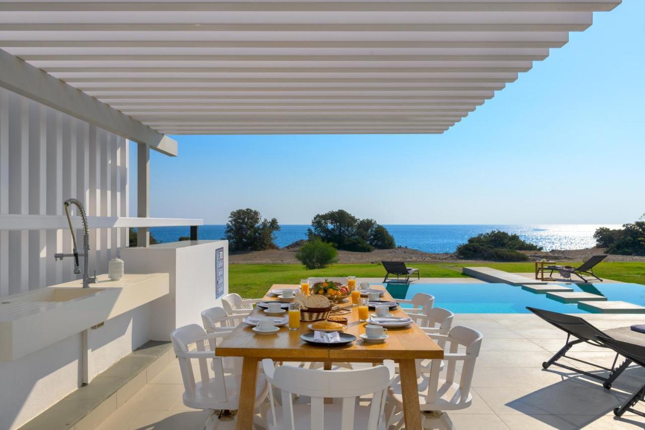 Albatross Beach Front Villas 根纳迪 外观 照片