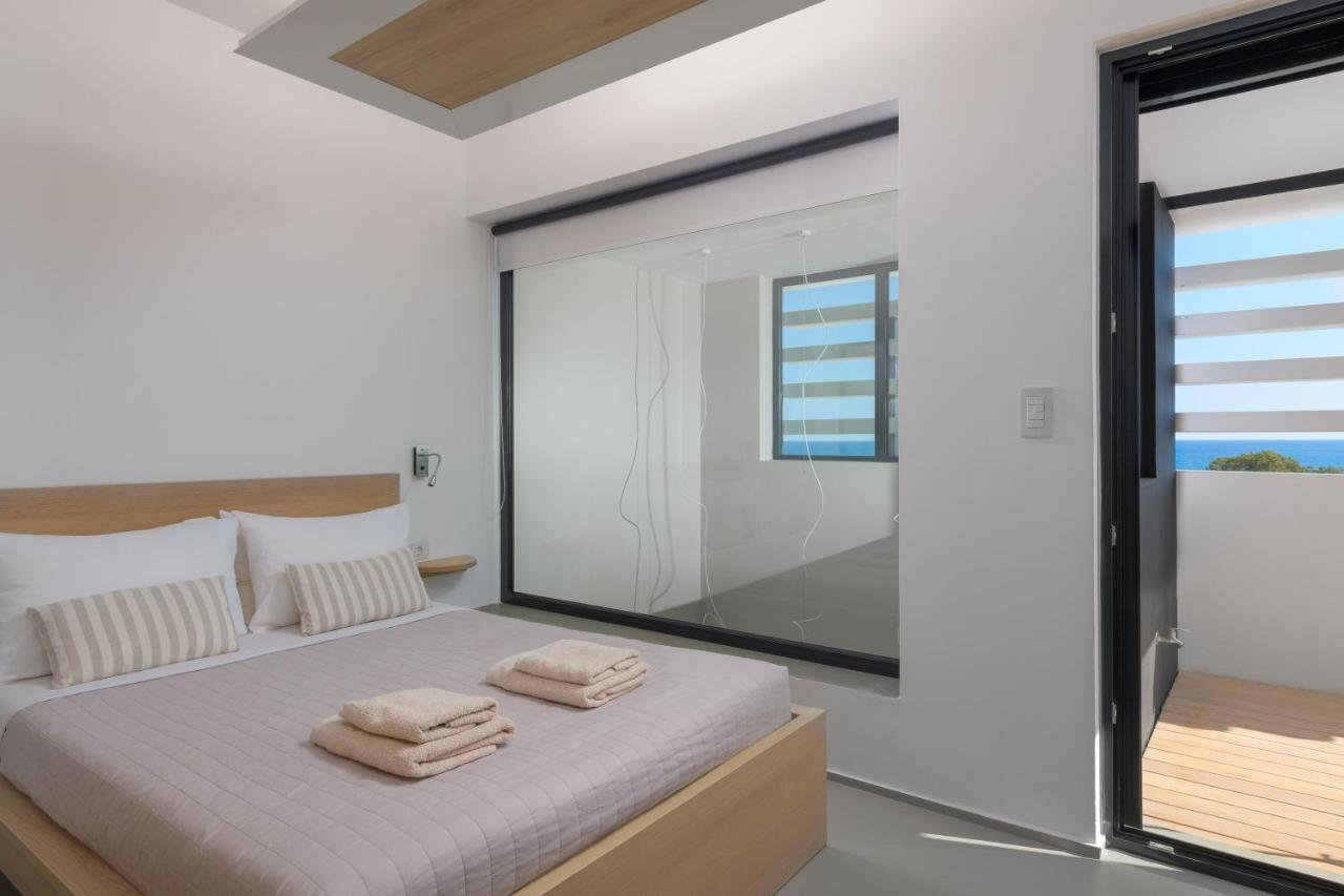 Albatross Beach Front Villas 根纳迪 外观 照片